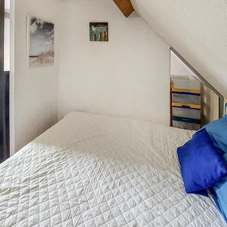 3 Bedroom Gorgeous In * Batz-sur-Mer
