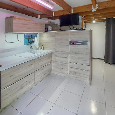 3 Bedroom Gorgeous In Hébergement de vacances