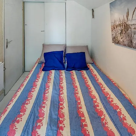 3 Bedroom Gorgeous In Batz-sur-Mer