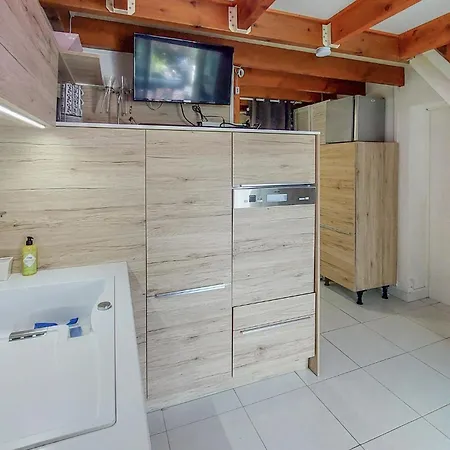 Hébergement de vacances 3 Bedroom Gorgeous In Batz-sur-Mer