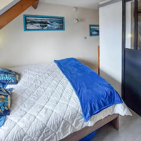 3 Bedroom Gorgeous In * Batz-sur-Mer